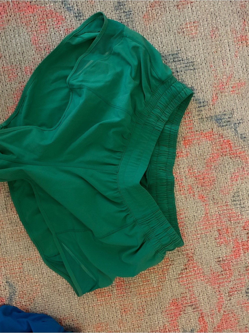 Green lululemon hotty hot shorts size 6